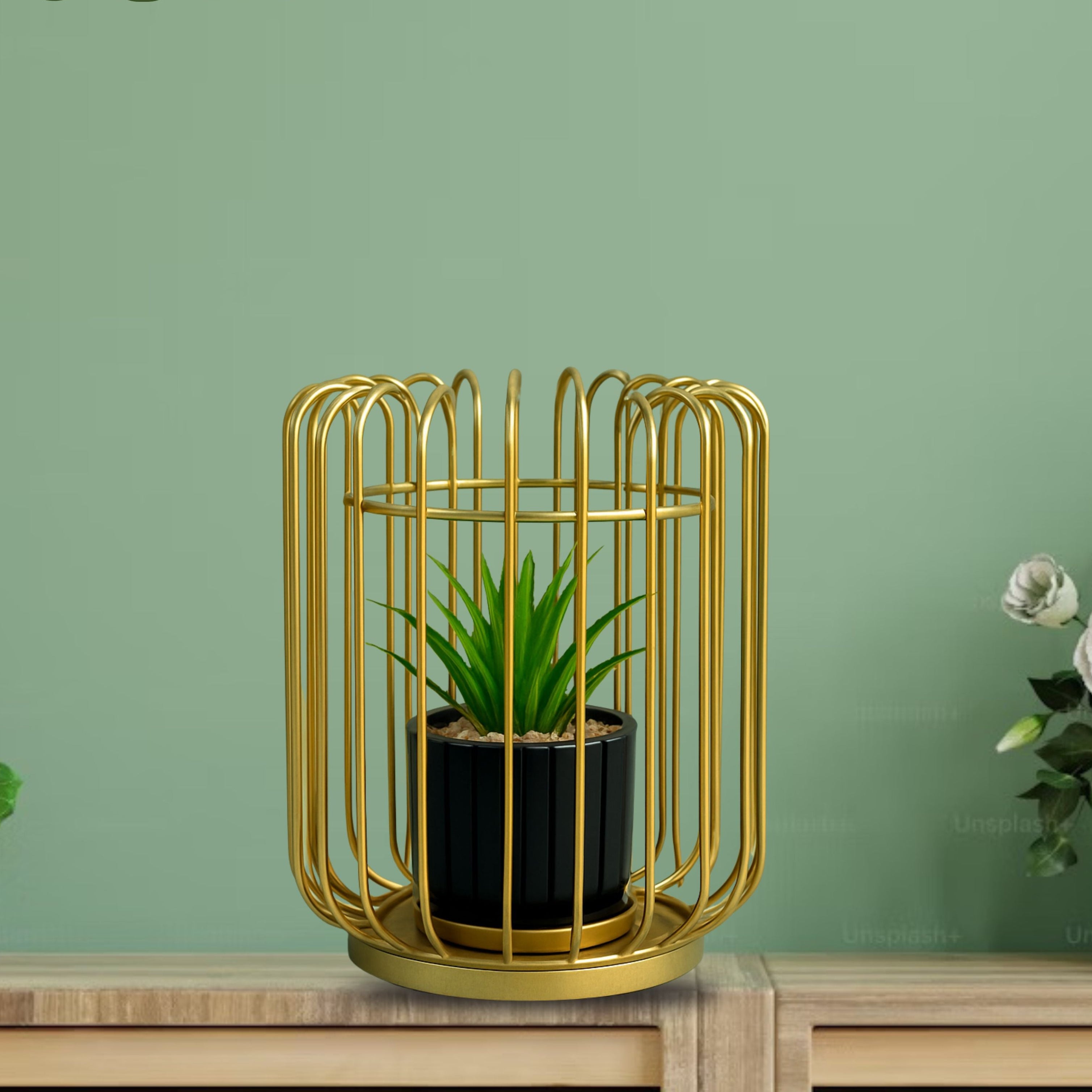 Home Decor Metal Alloy Geometric Cage Style Potted Centerpiece Large RK 5  Size (7x6)