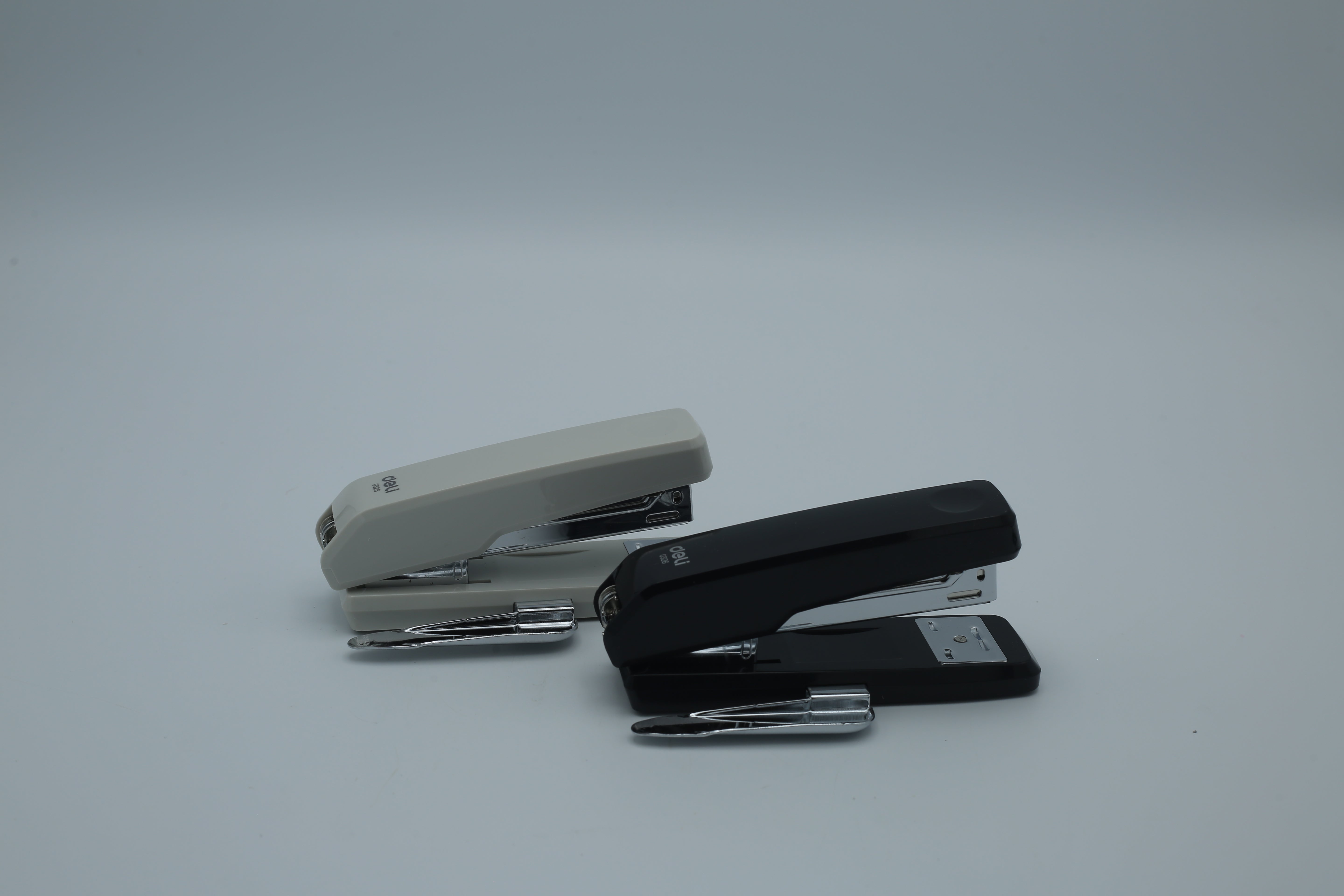 Deli Stapler Machine No 24/6 0325
