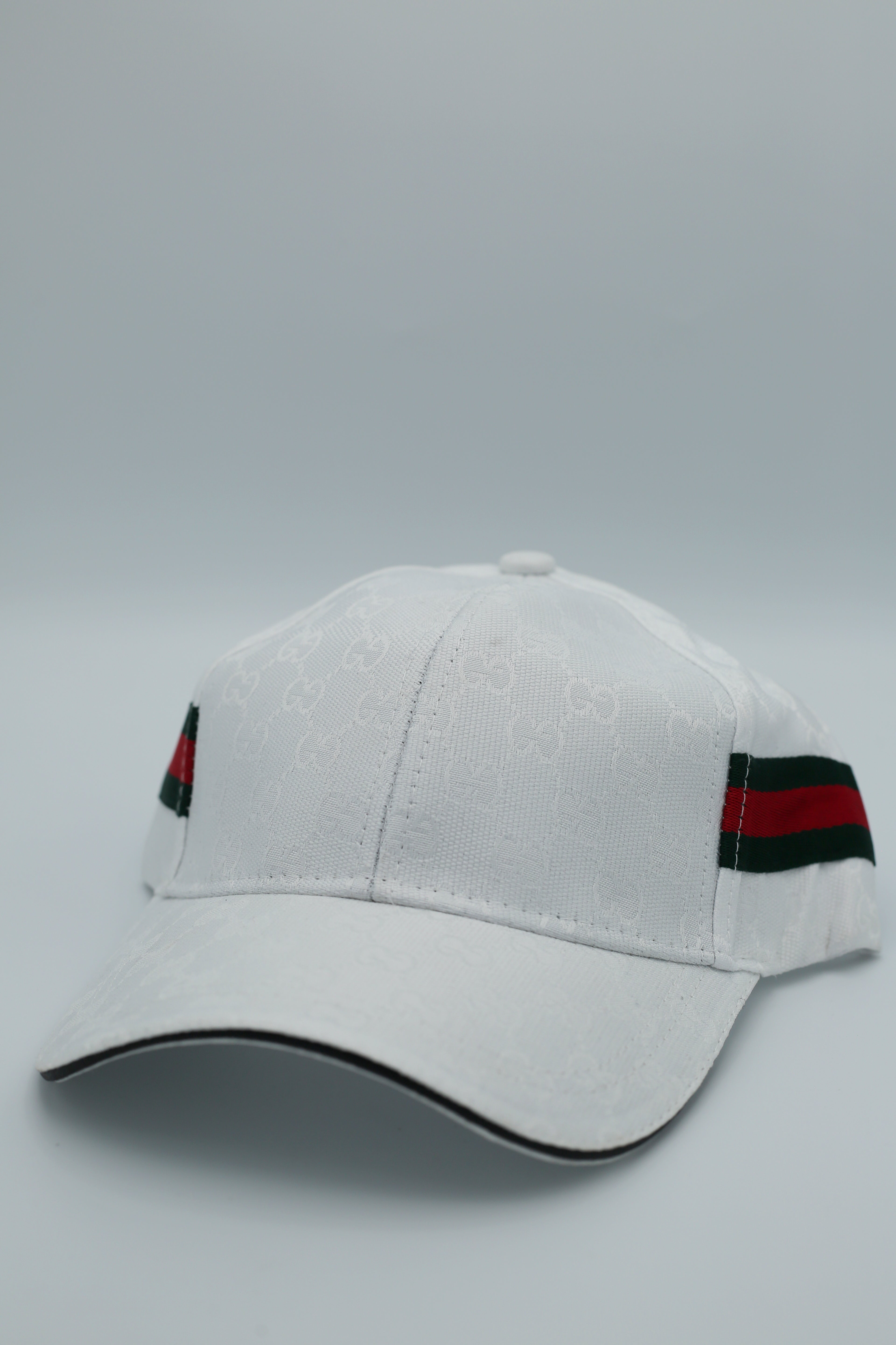 Gucci Men's Cap PC-07
