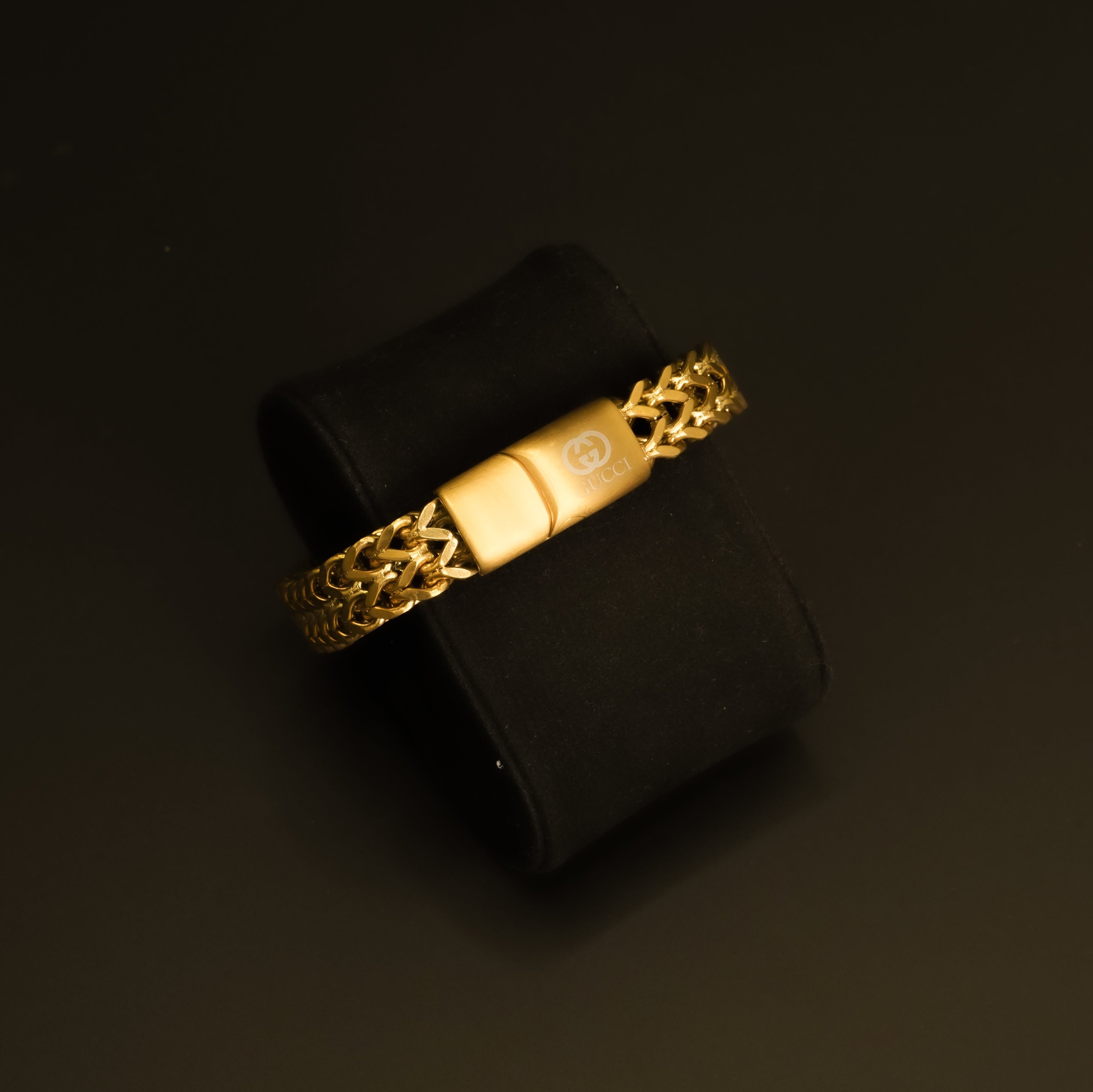 Gucci Golden Stainless Steel Bracelet for Boys and Men Lifetime Colour Guarantee B-1