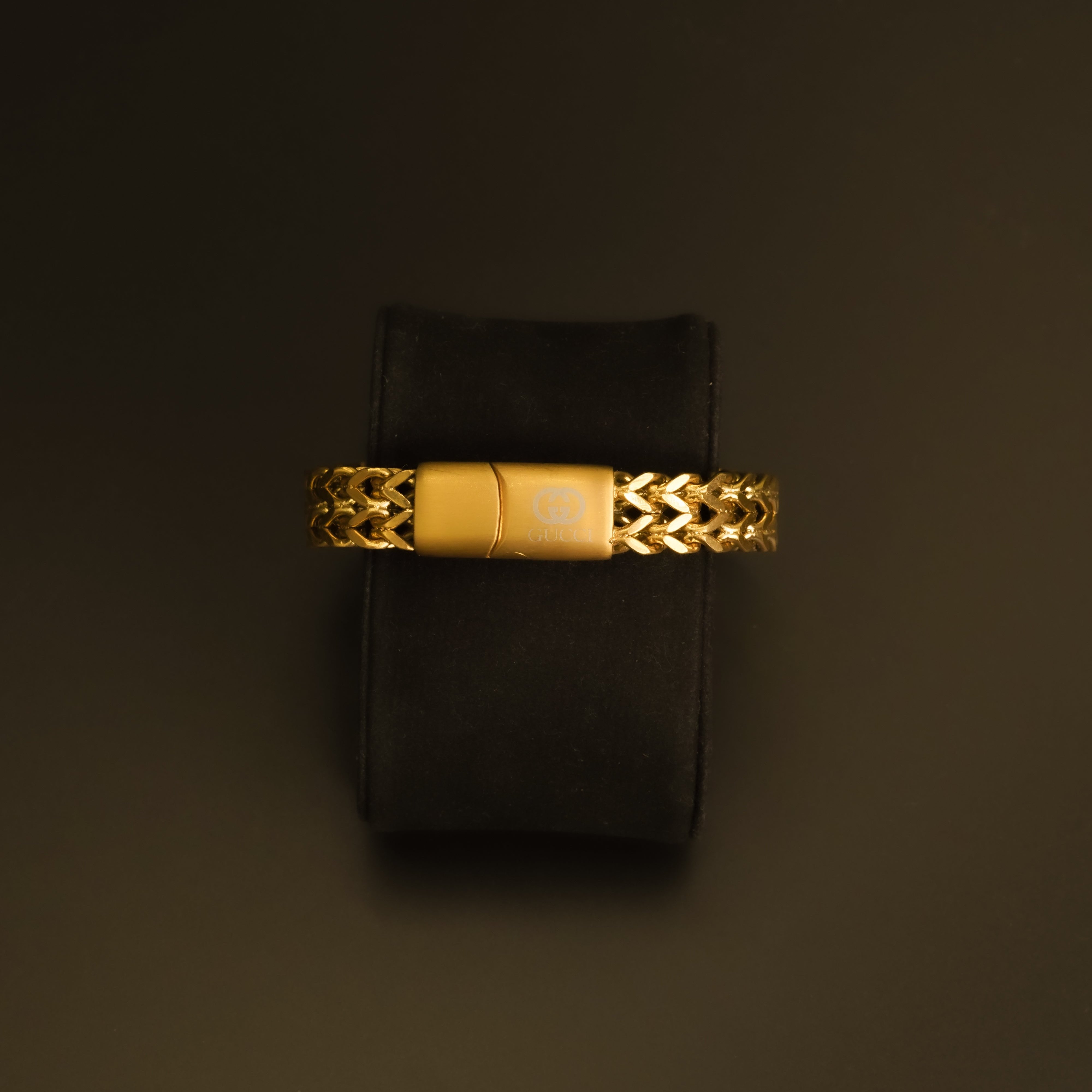 Gucci Golden Stainless Steel Bracelet for Boys and Men Lifetime Colour Guarantee B-1