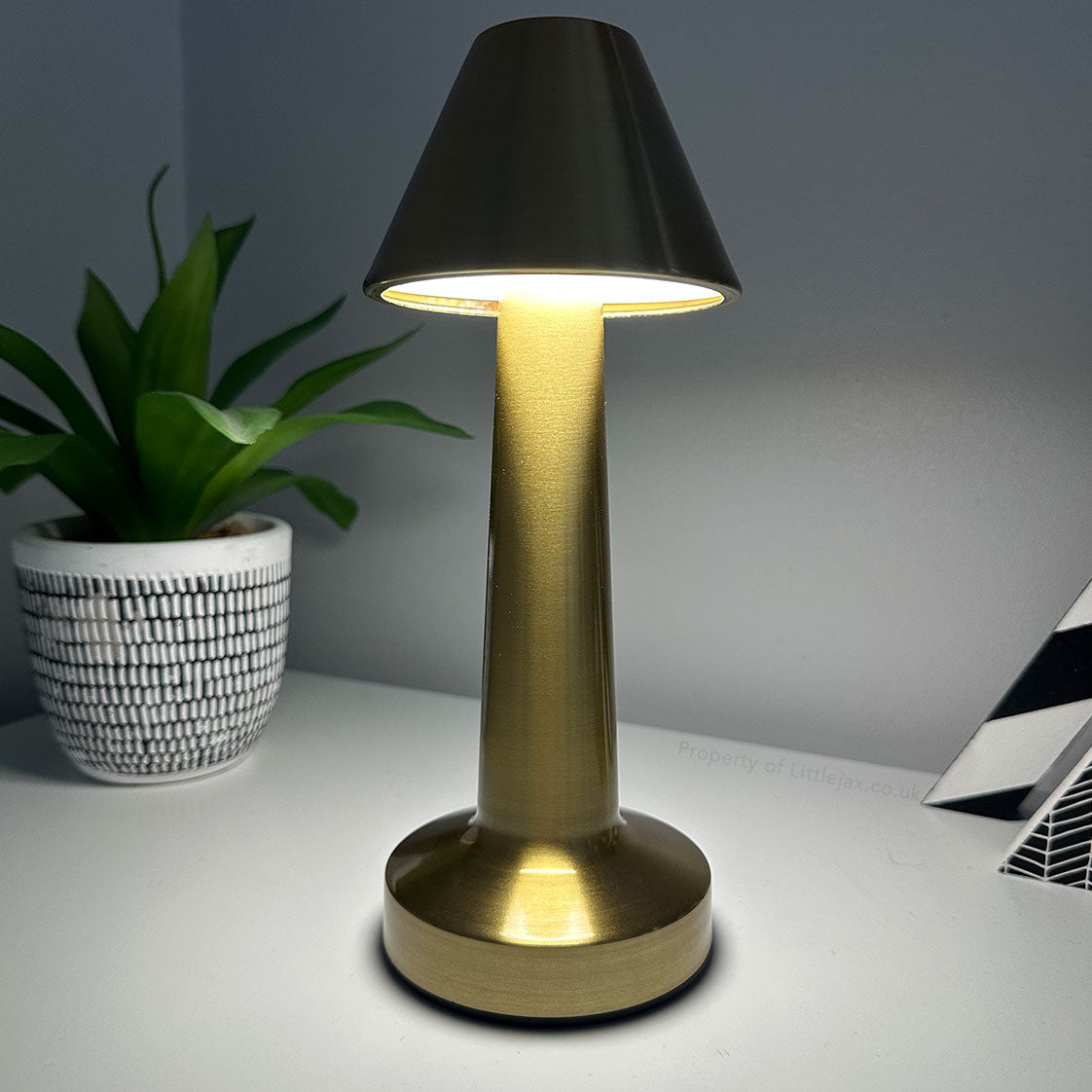 Touch Sensitive Desk Lamp 3 Modes Rechargable SB 2